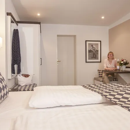 酒店 Strandgruen Golf- & 3*