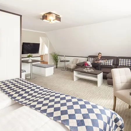 Hotel Strandgruen Golf- & 3*