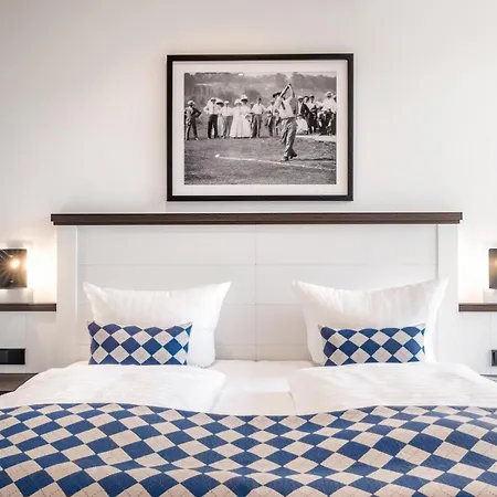 מלון Strandgruen Golf- &