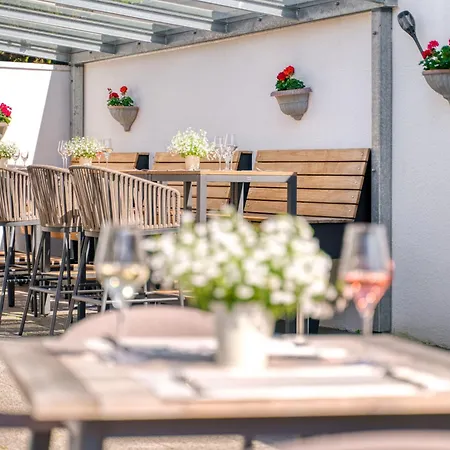 Strandgruen Golf- & מלון טימנדורפר שטרנד