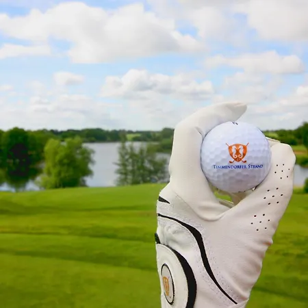 Strandgruen Golf- & 3*