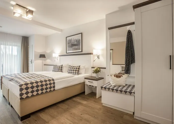 Strandgruen Golf- & 3*