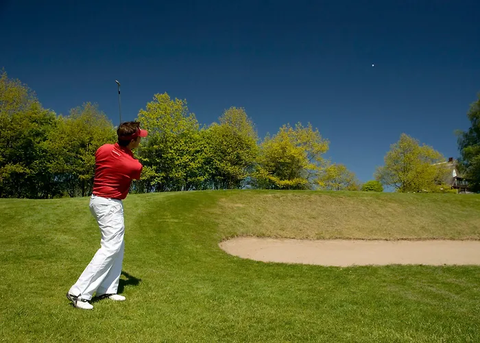 Strandgruen Golf- & 3* טימנדורפר שטרנד