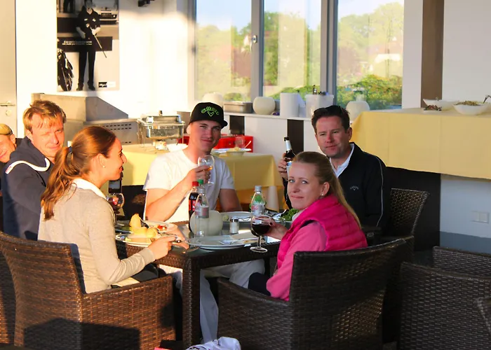 מלון Strandgruen Golf- &