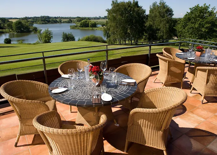 מלון Strandgruen Golf- & 3*