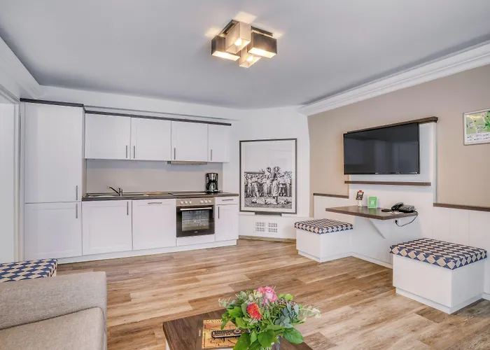 Strandgruen Golf- & מלון