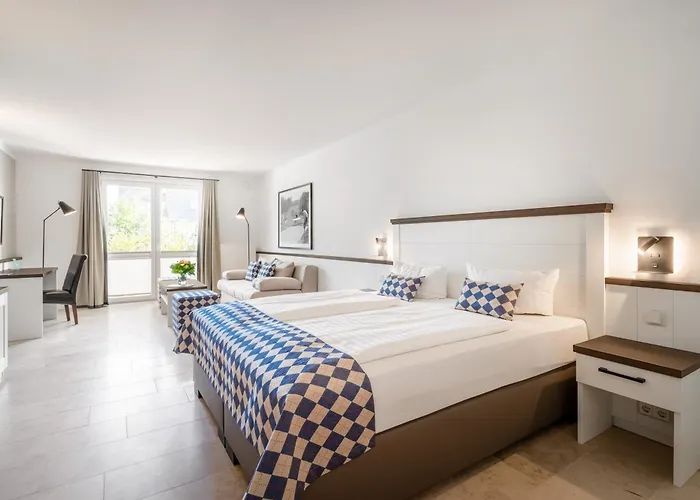 מלון Strandgruen Golf- &