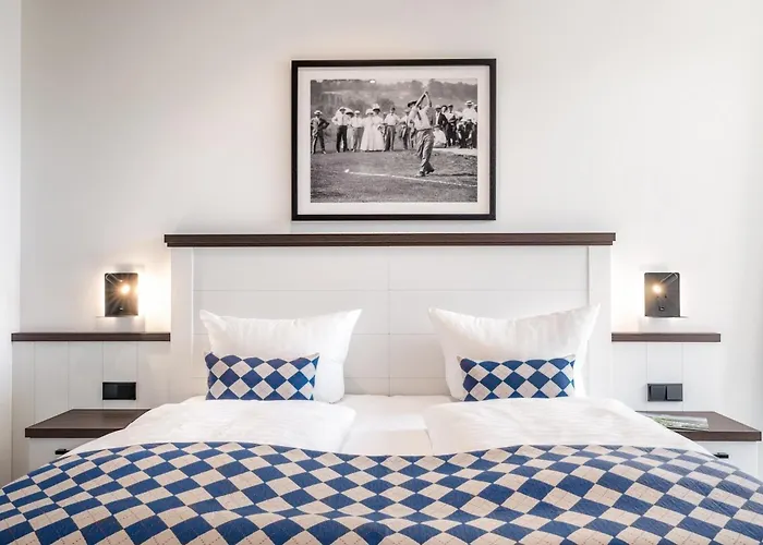 מלון Strandgruen Golf- &